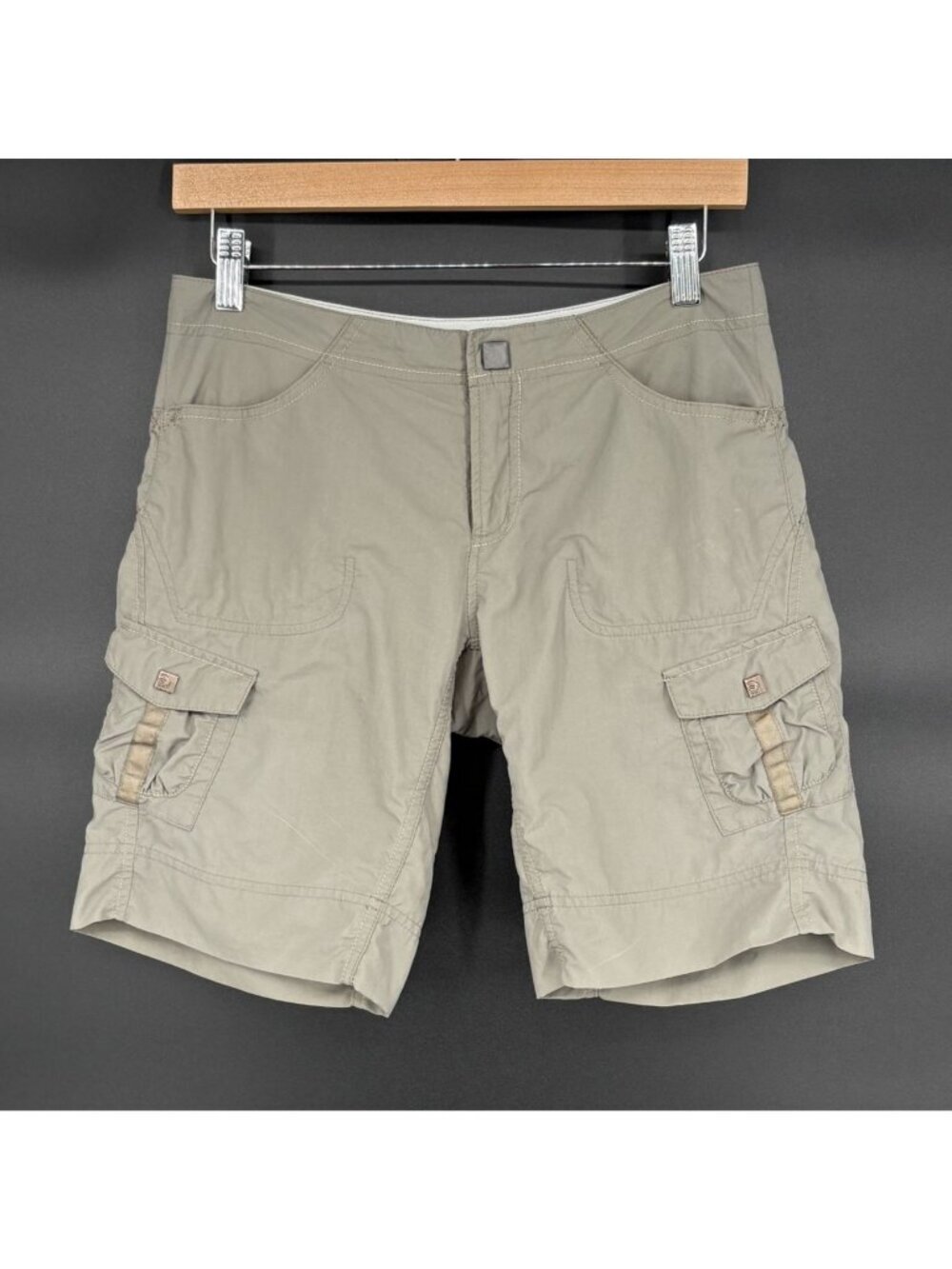 Mountain Hardwear Women’s Cargo Hiking Shorts Size 2 Green Outdoor Utility Trail